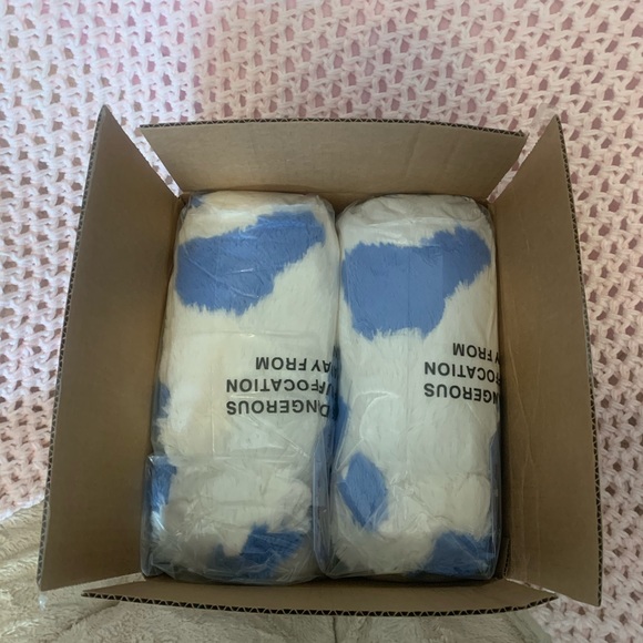 🫐Cute kawaii blueberry pillow pet🫐 - Picture 2 of 8